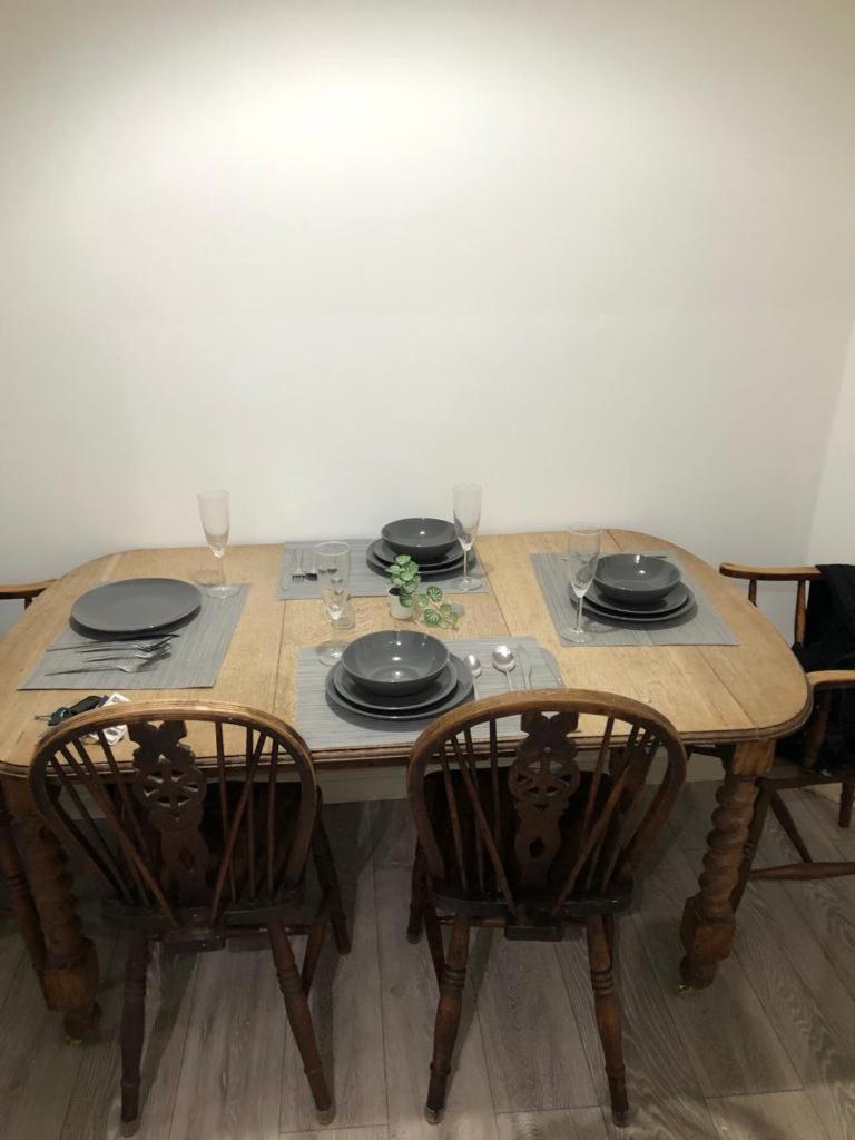 Bed and Breakfast Alpha House London Exterior foto